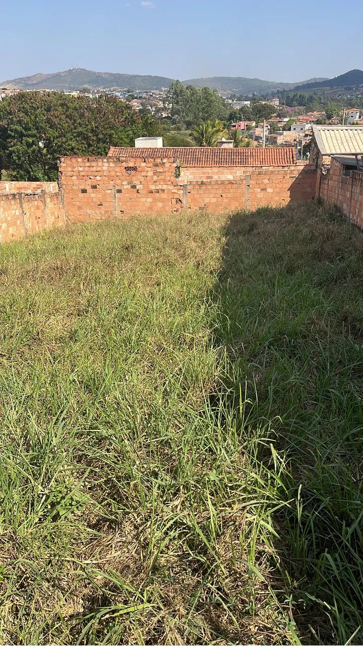 Vende lote de 300metros 