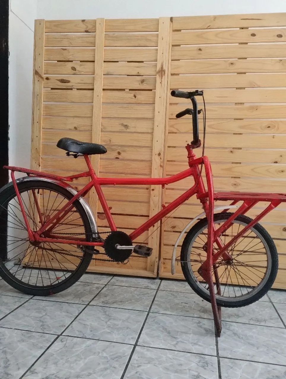 Bicicleta Cargueira Vermelha  - Foto 2