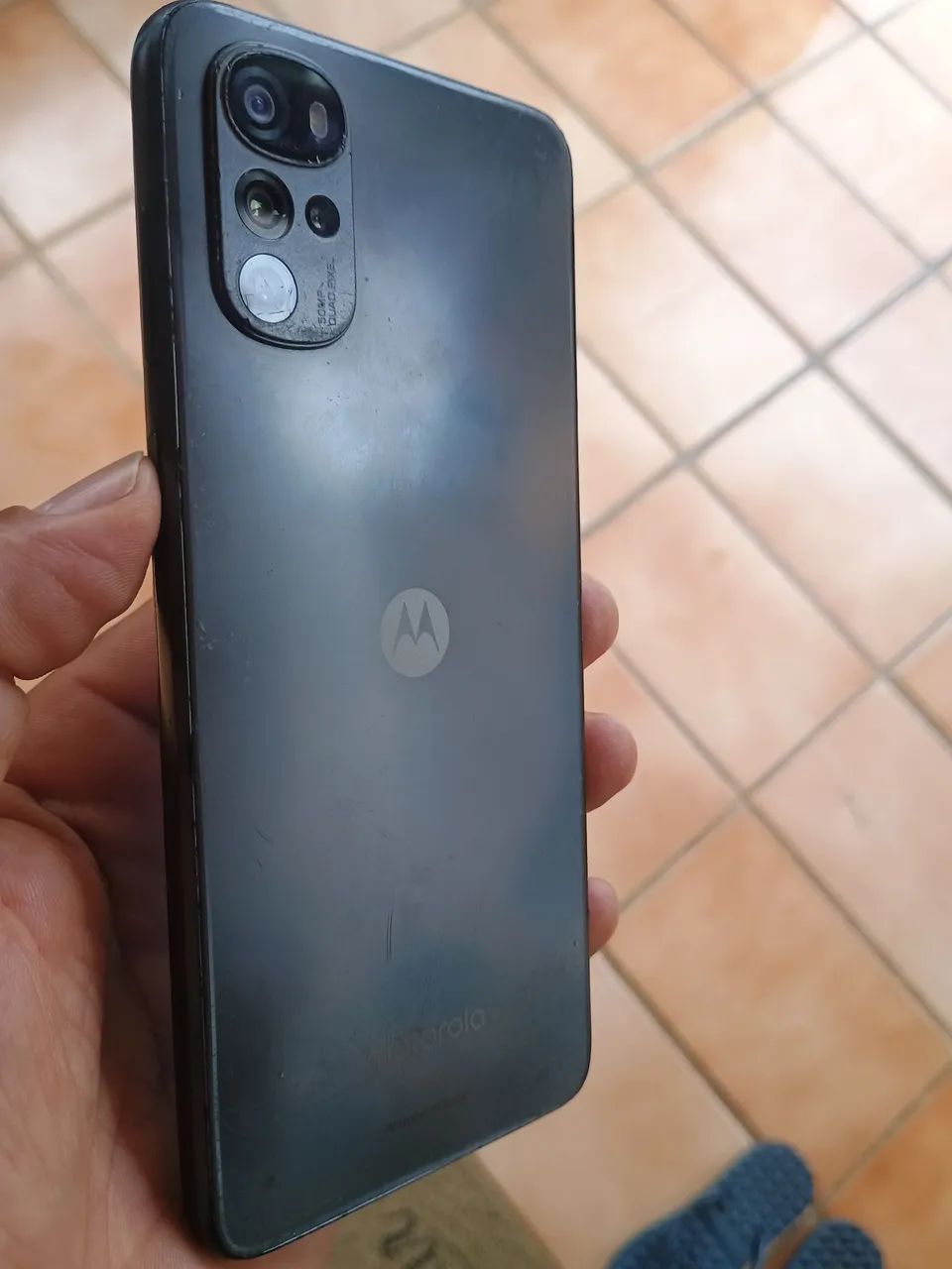 Vendo celular Marca Motorola modelo Moto G22 de 128 GB de memória  - Foto 2
