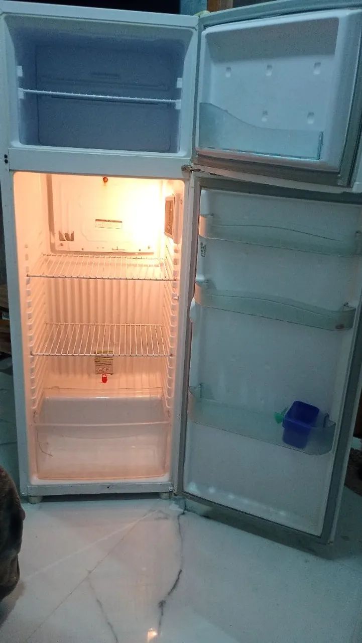 Geladeira cônsul bem conservada 420 litros  - Foto 3