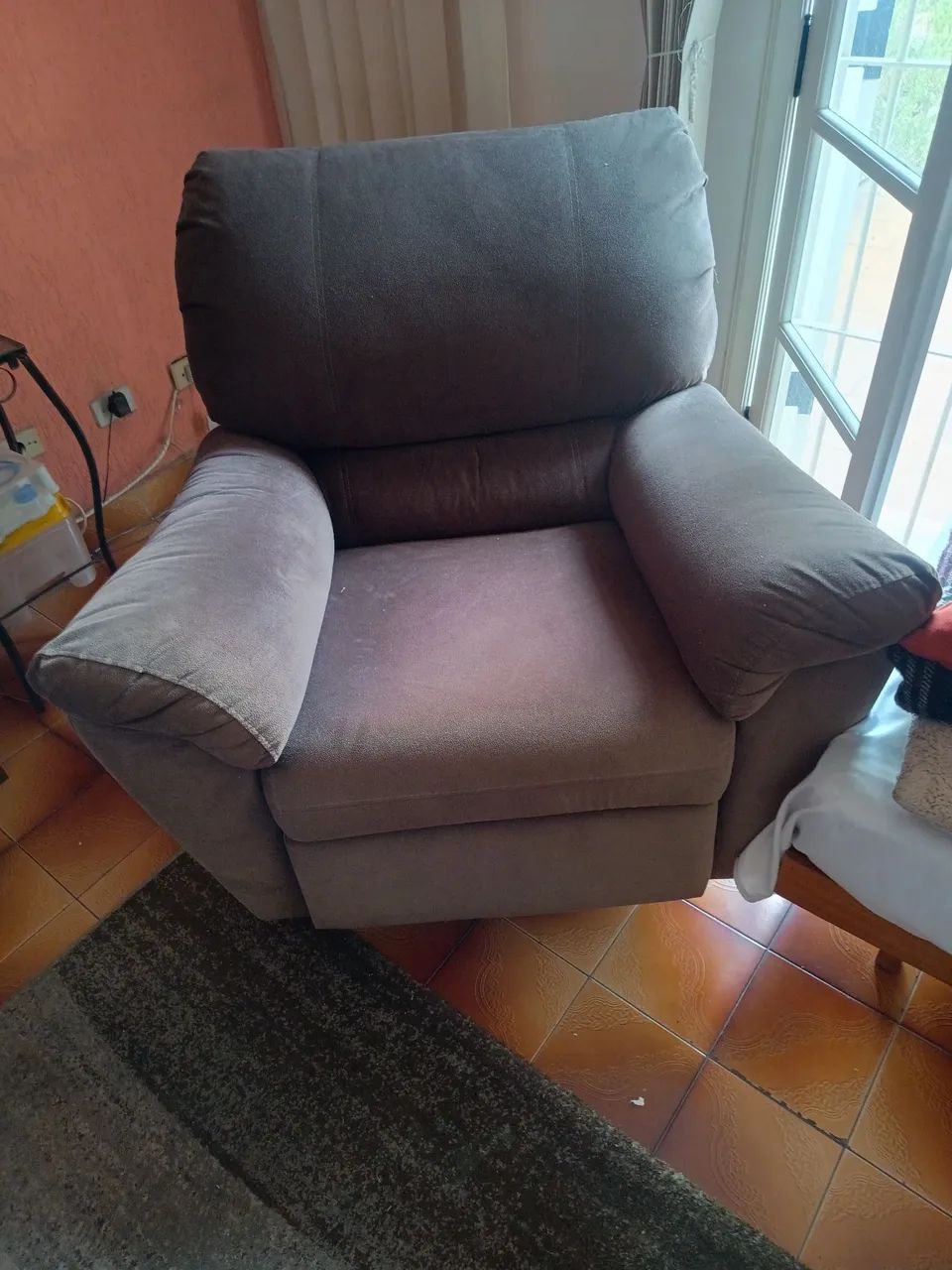 Poltrona giratoria reclinável  - Foto 2
