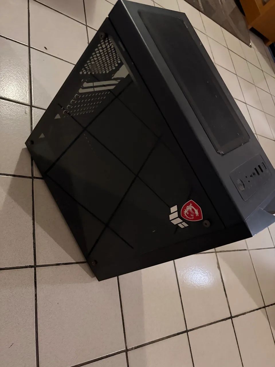 Gabinete BOLT - Foto 4