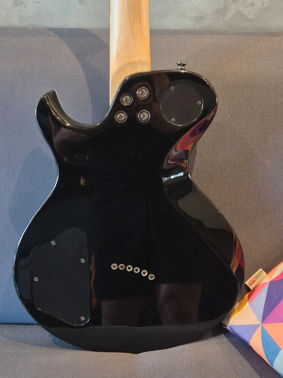 Guitarra Dean Deceiver - Foto 5