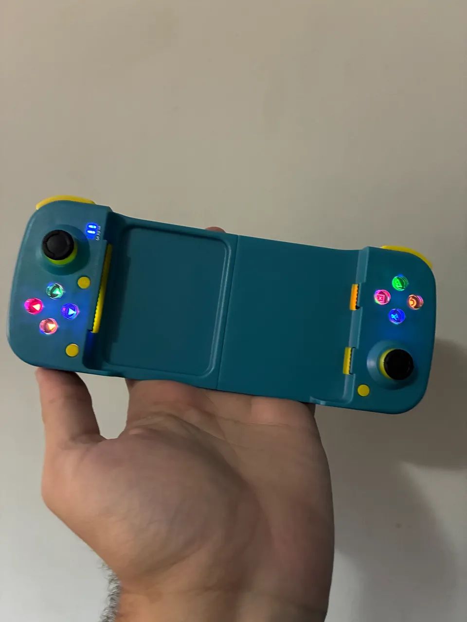 Controle gamepad Bluetooth celular  - Foto 4
