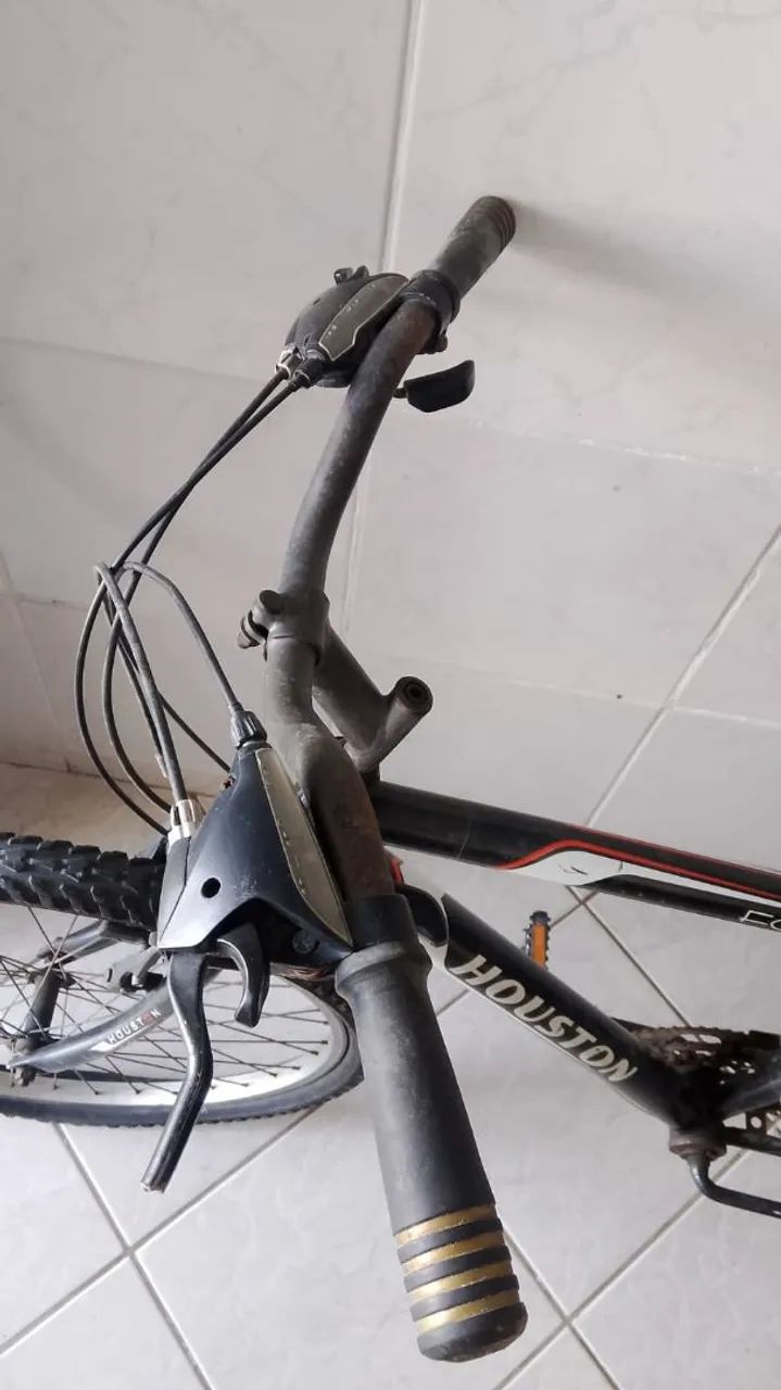 Vendo bicicleta Aro 26 usada - Foto 2