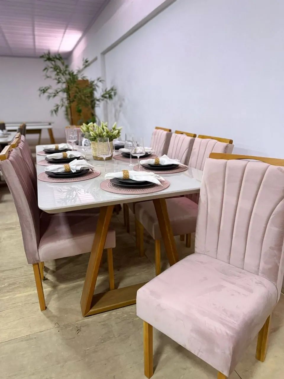 Mesa de Jantar com 08 lugares 2.20m - Foto 2