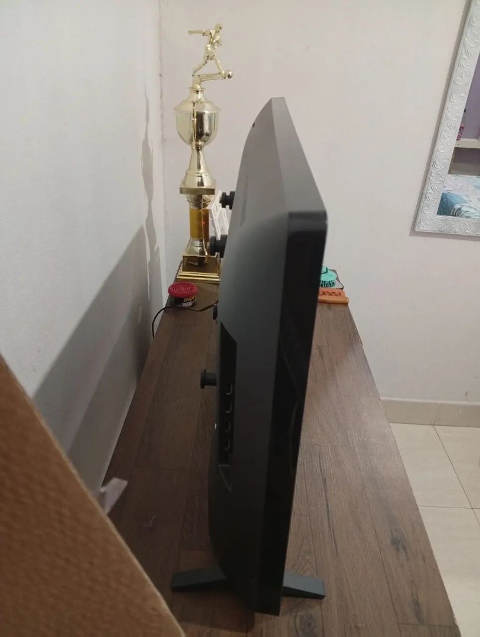 Tv LG 32 polegadas semi nova. - Foto 2