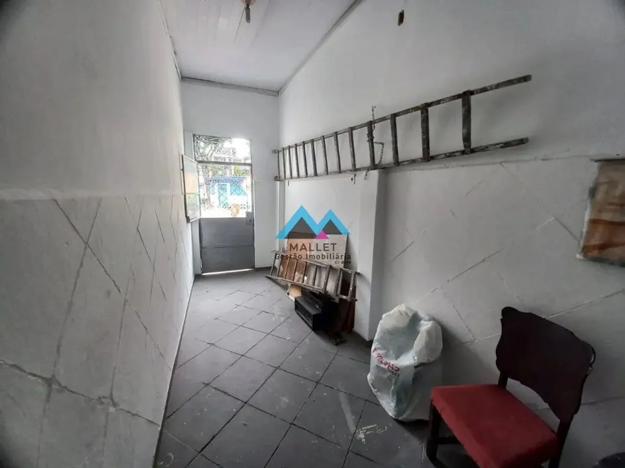 Galpão de 205 m², com 2 vagas de garagem, à venda em Bonsucesso. - Foto 5