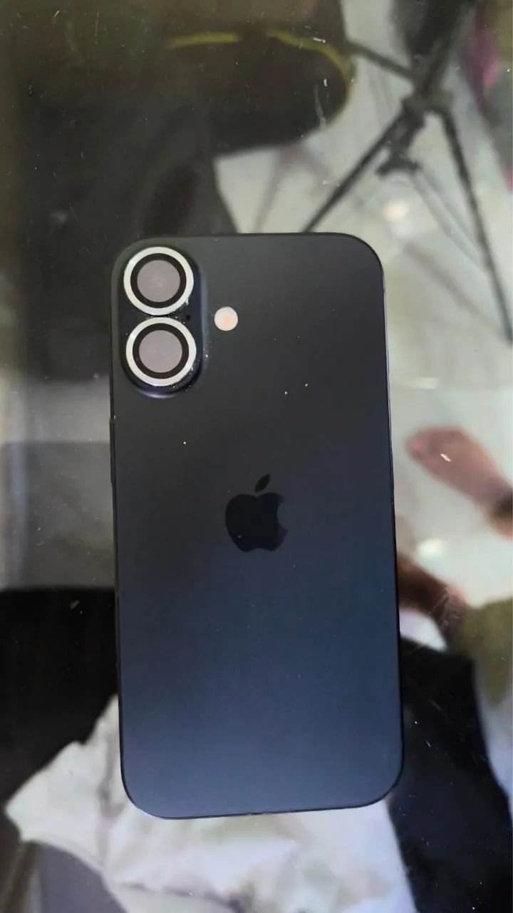 iPhone 16  - Foto 4