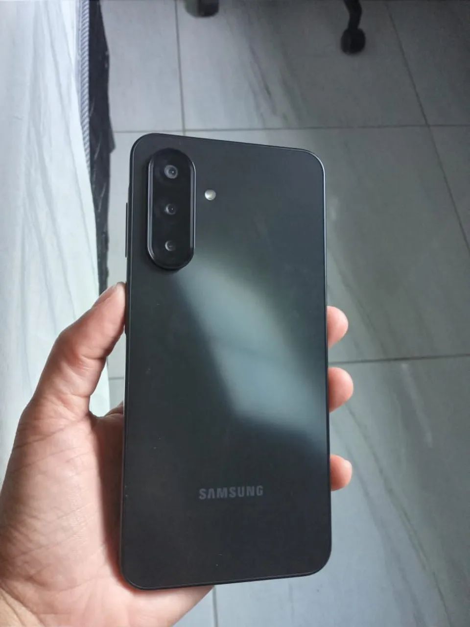 Samsung A17 - Foto 2