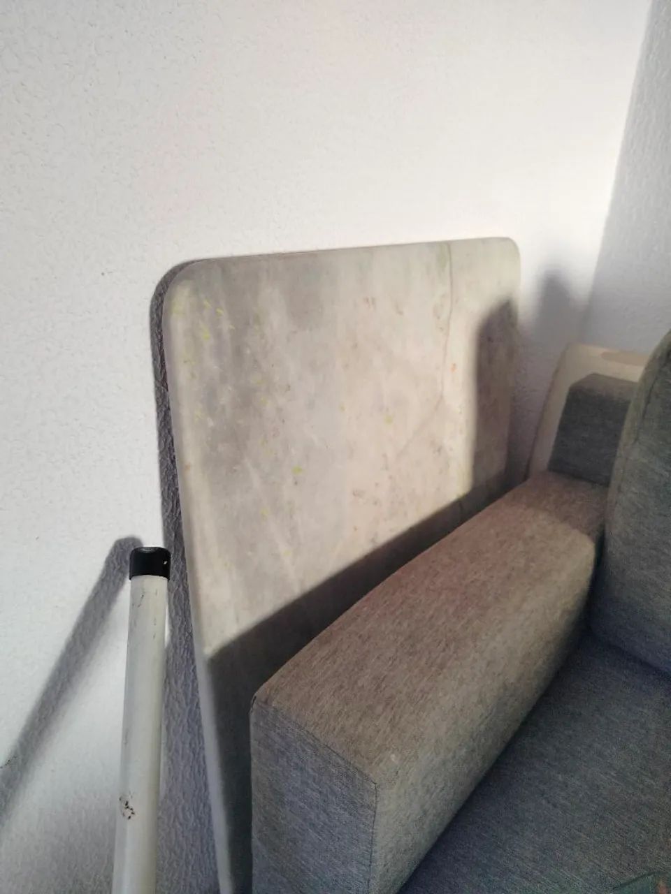 Mesa de metal com pedra de mármore - Foto 4
