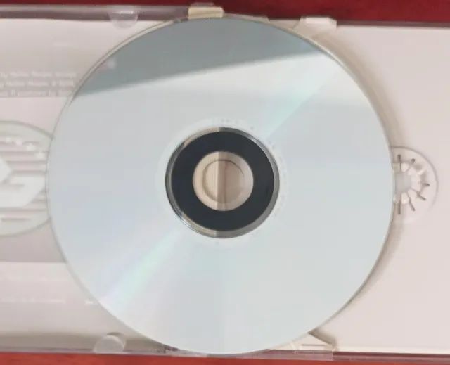 CD - Björk  - Debut (IMPORTADO CONSERVADO) - Foto 2
