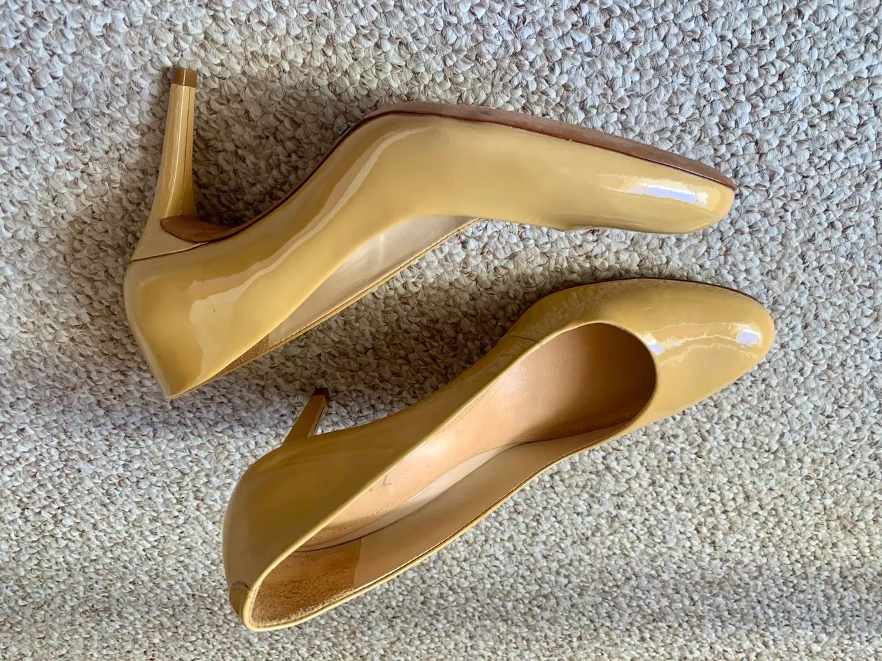 Scarpin Schütz número 36  - Foto 3