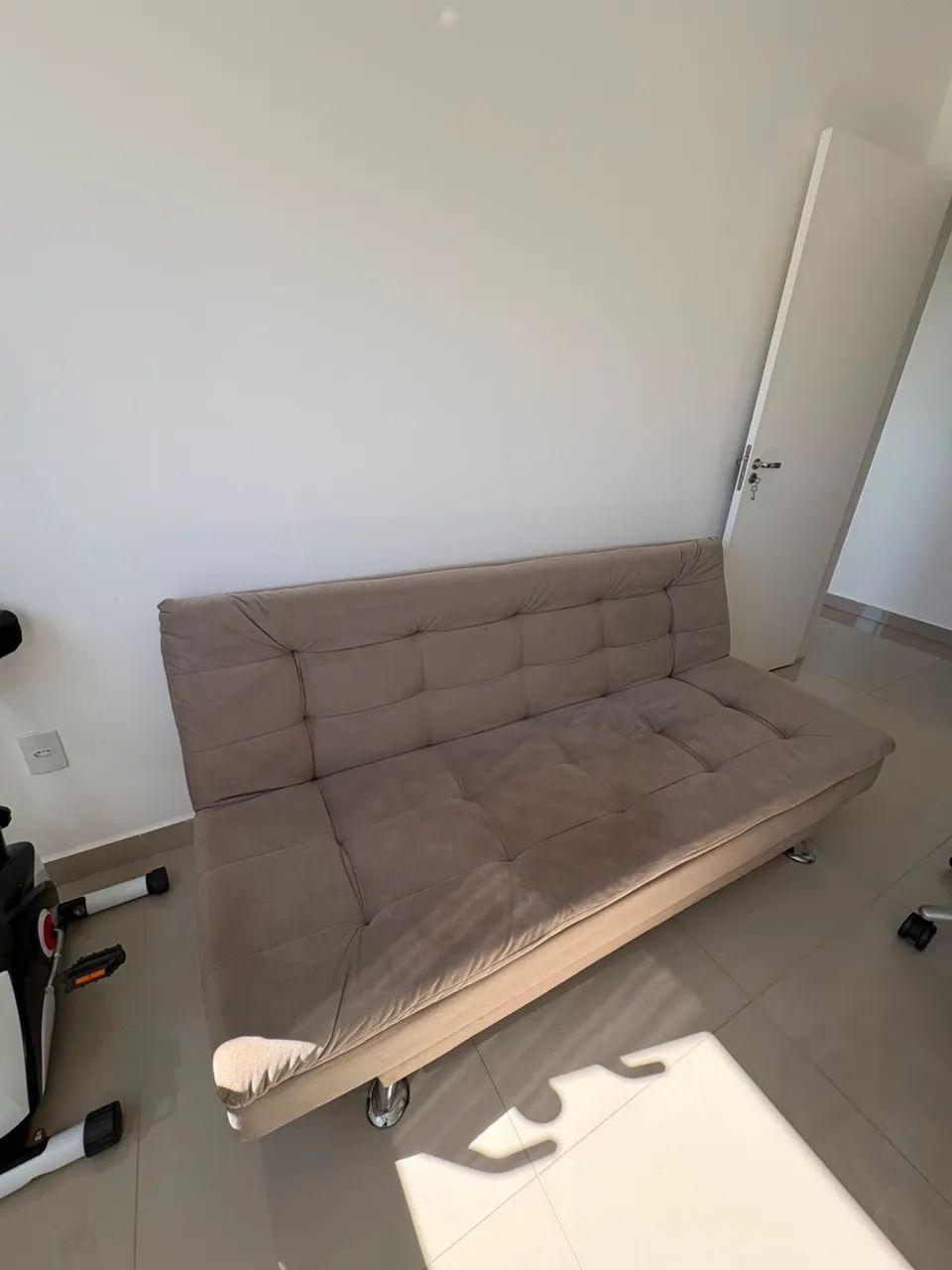SOFÁ E CAMA - bom estado - Foto 2