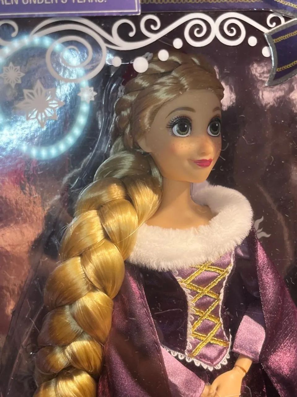Boneca Rapunzel Holiday Especial Edition - 2021 - Foto 2