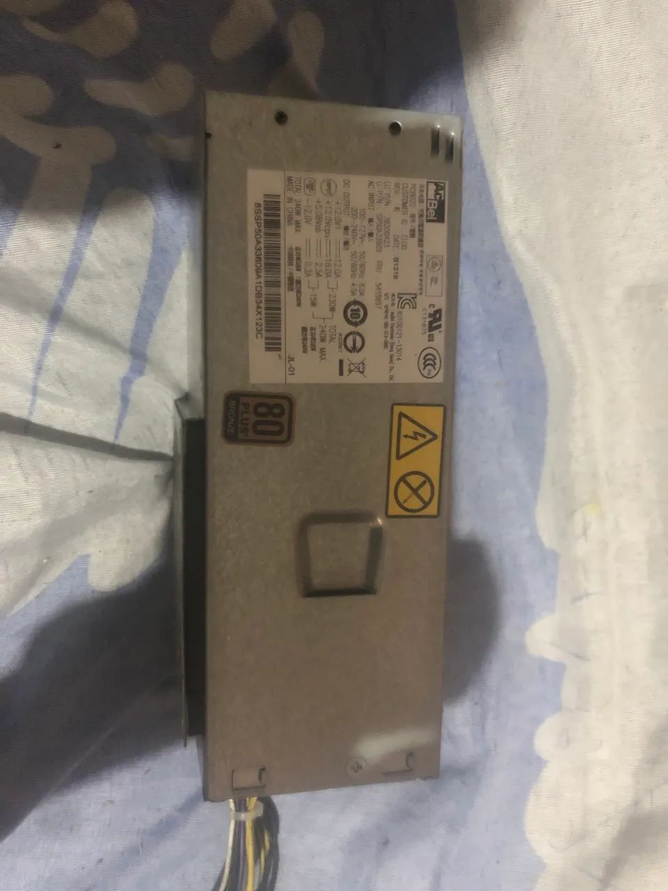 Fonte de 240W