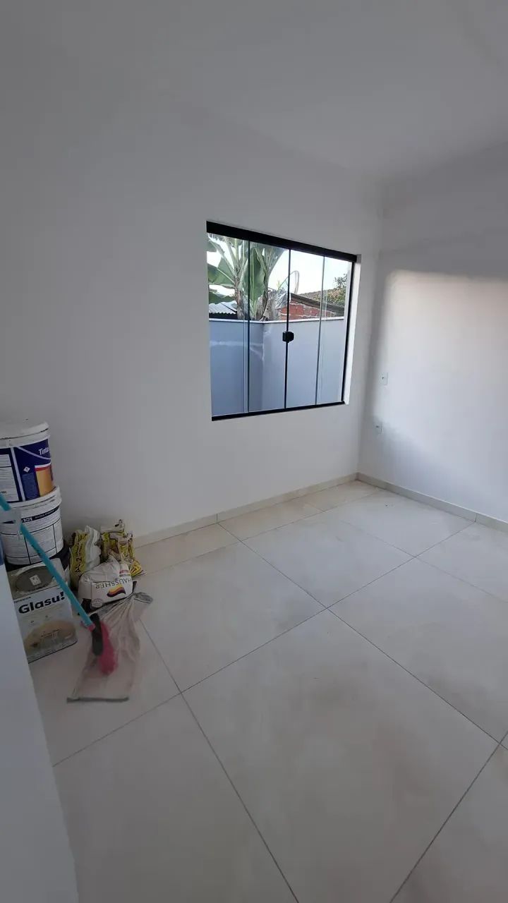Conforto e Estilo: Casa Geminada com Piscina e Excelente Localização - Foto 5