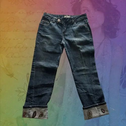 Calça jeans c/detalhes