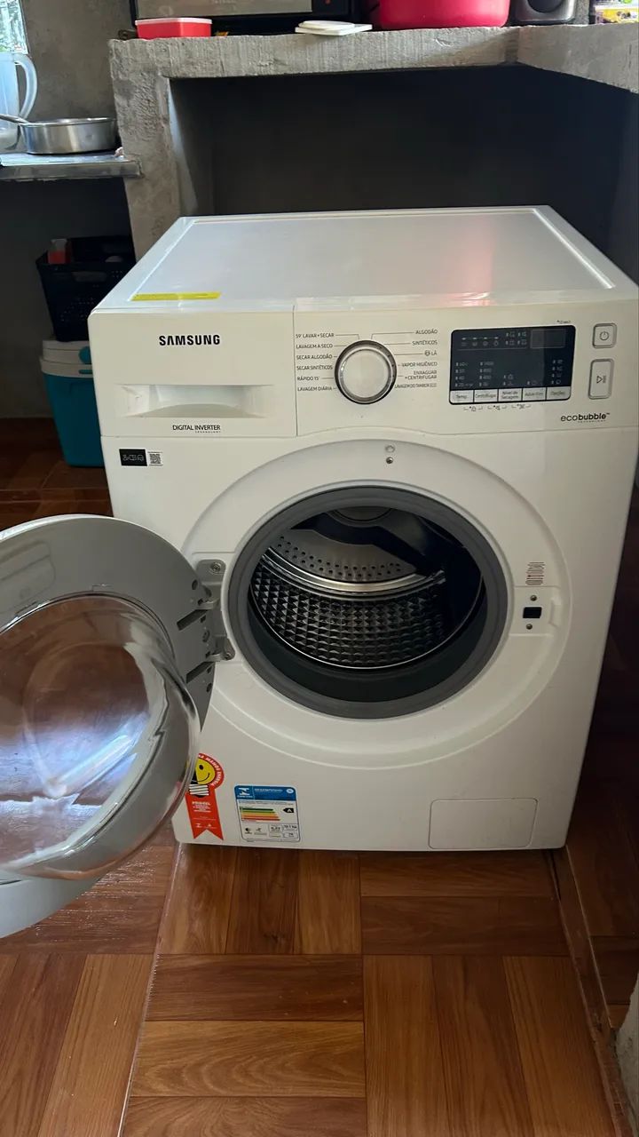 Máquina lava e seca 