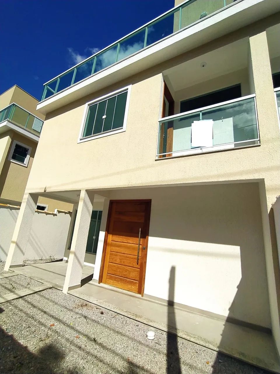 Triplex independente com 3 quartos e próximo do Emissário de Costa Azul em Rio das Ostras  - Foto 2