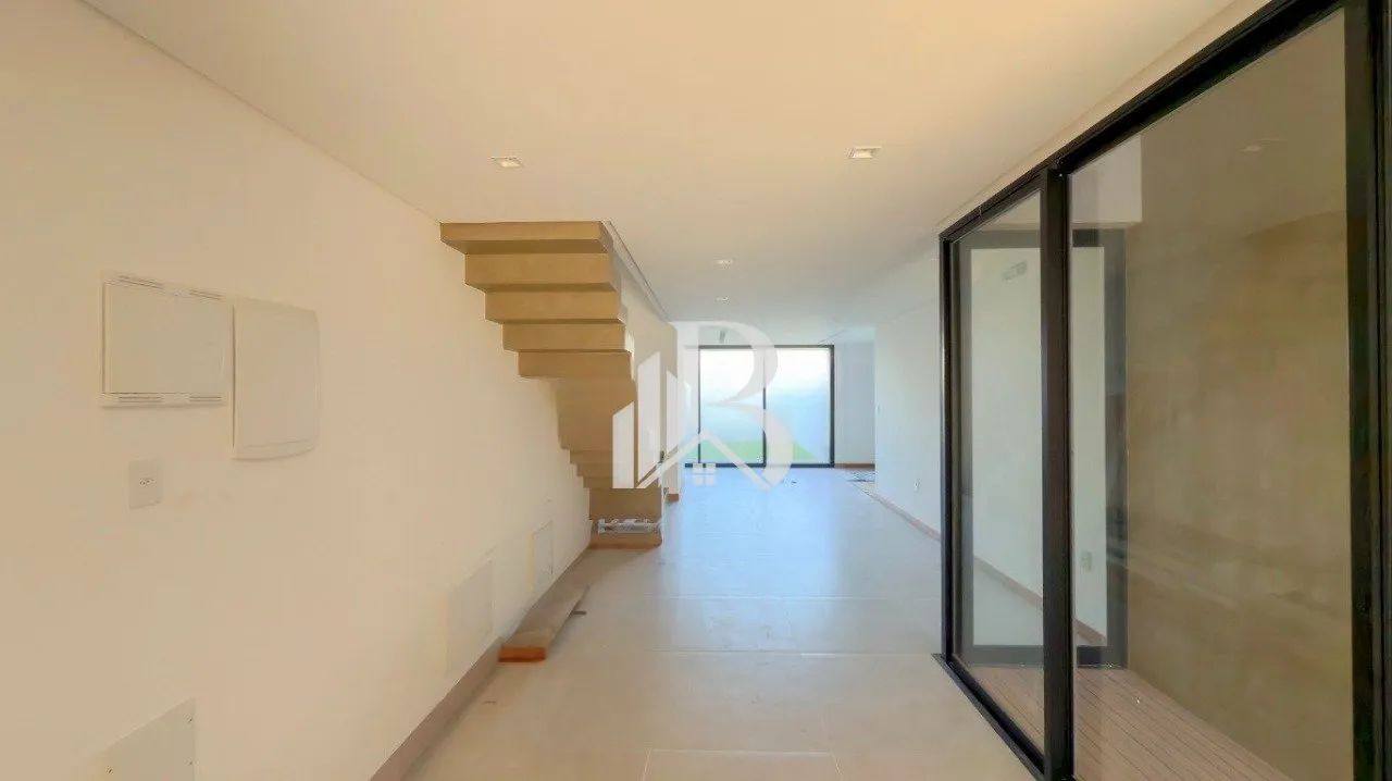 Casa com 145 m², 3 quartos sendo 1 suíte e 2 vagas no Campeche - Foto 2