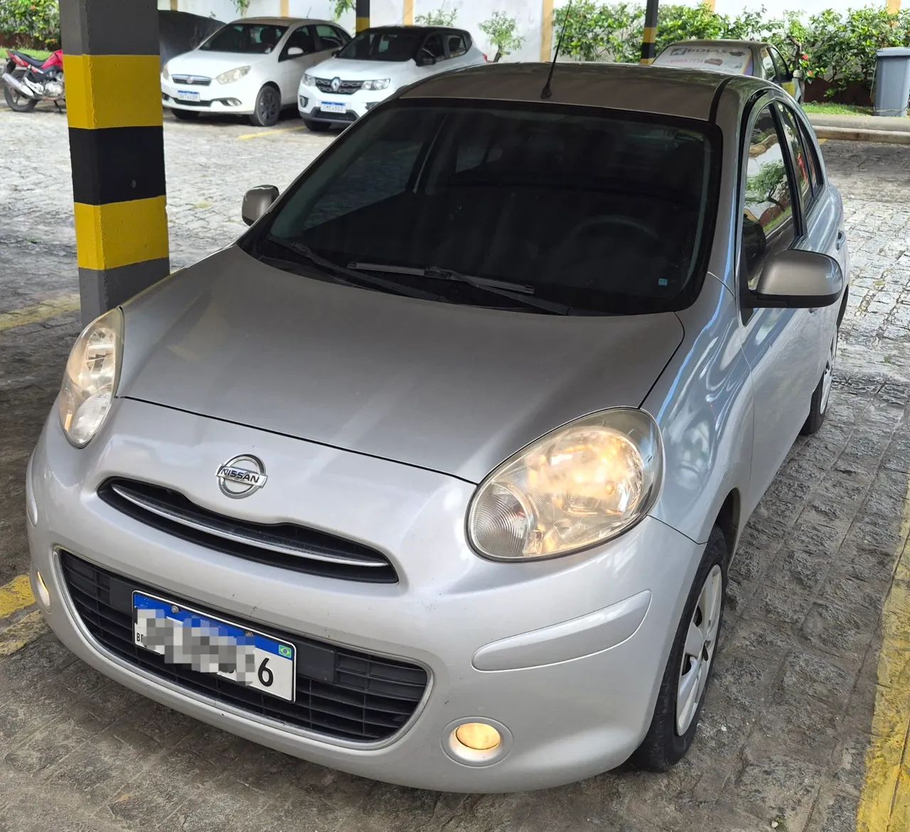 Nissan March 2014