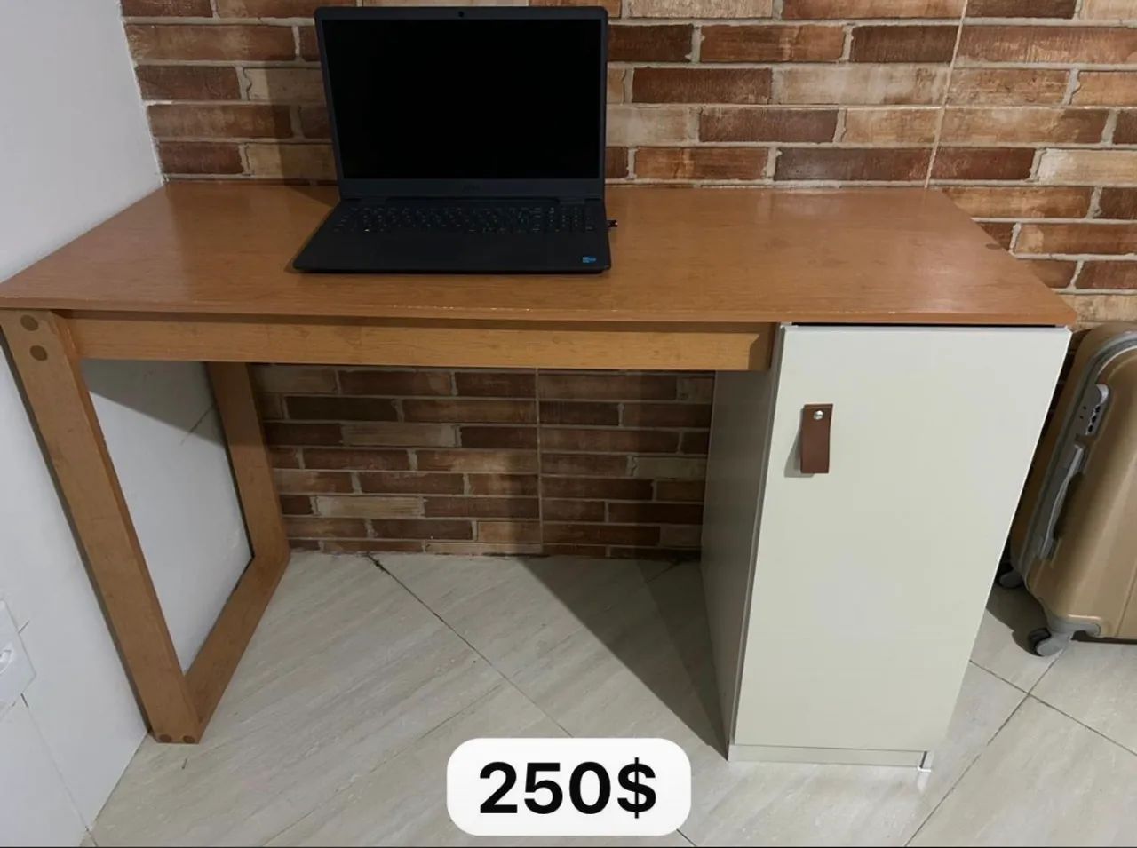 Mesa de Escritório (Escrivaninha)