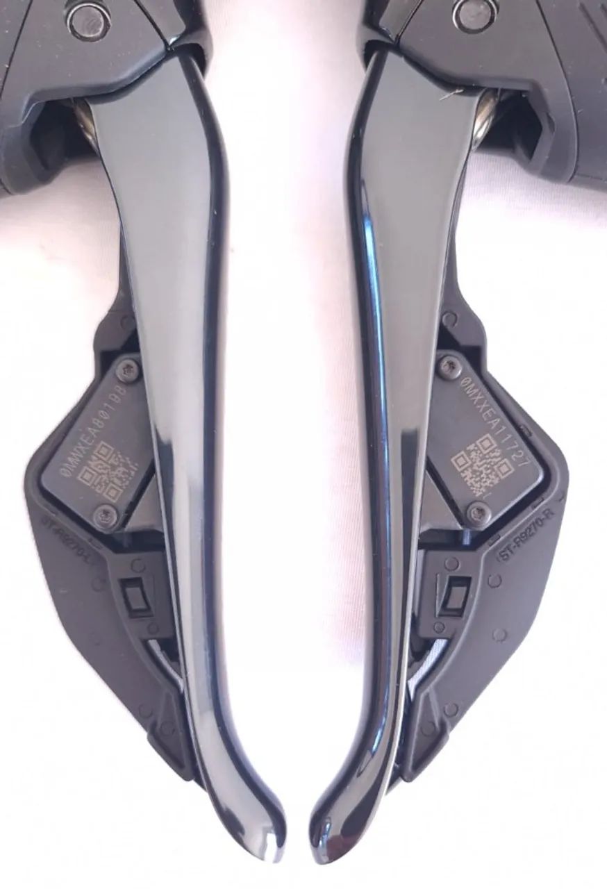 Alavancas Shimano Dura Ace ST-R9270 Di2 com Pinças BR-R9270