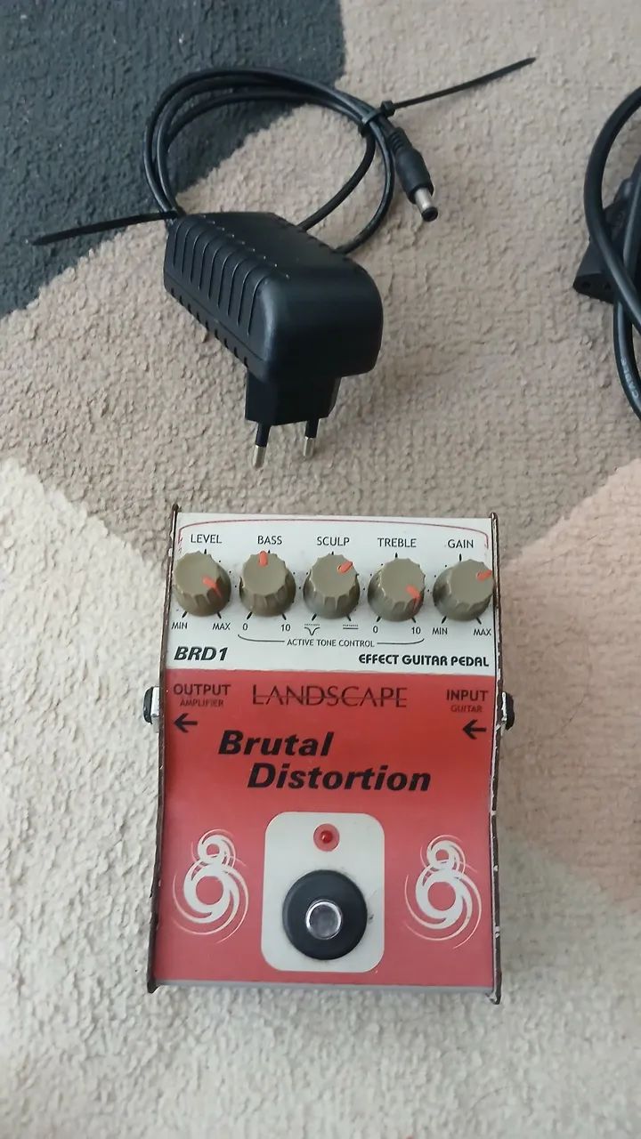 GUITARRA ELÉTRICA COMPLETA ÓTIMO ESTADO - Foto 4