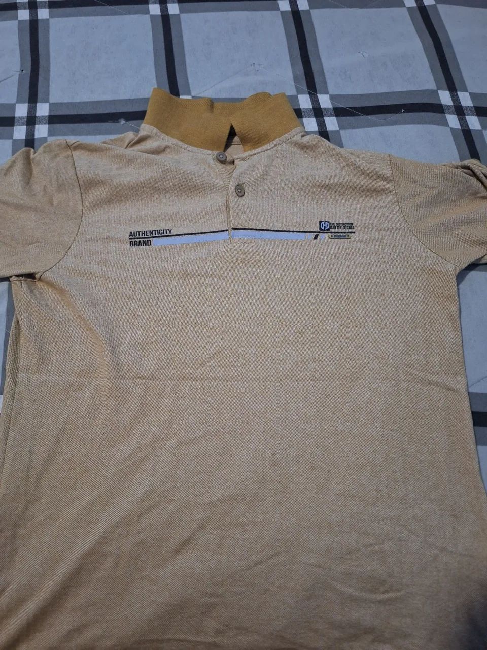Vendo camisa básicas tamanho M em ótimo estado  - Foto 2