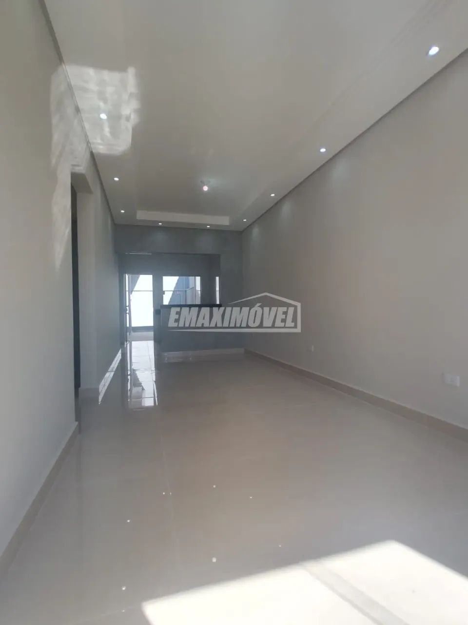 Casa com 3 Quartos, 1 suíte e 2 vagas - Residencial Vila Amato - Foto 5