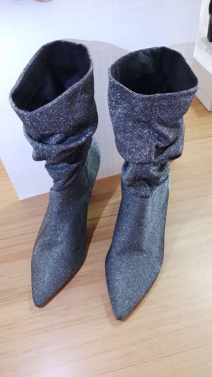 BOTA AREZZO TECIDO PRETO/PRATA 35
