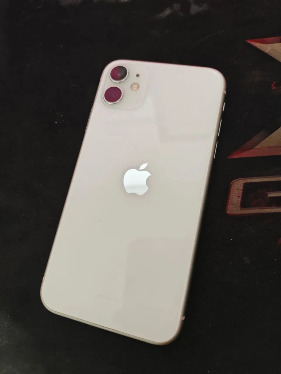 Vendo iPhone 11 de 64g excelente estado  - Foto 2