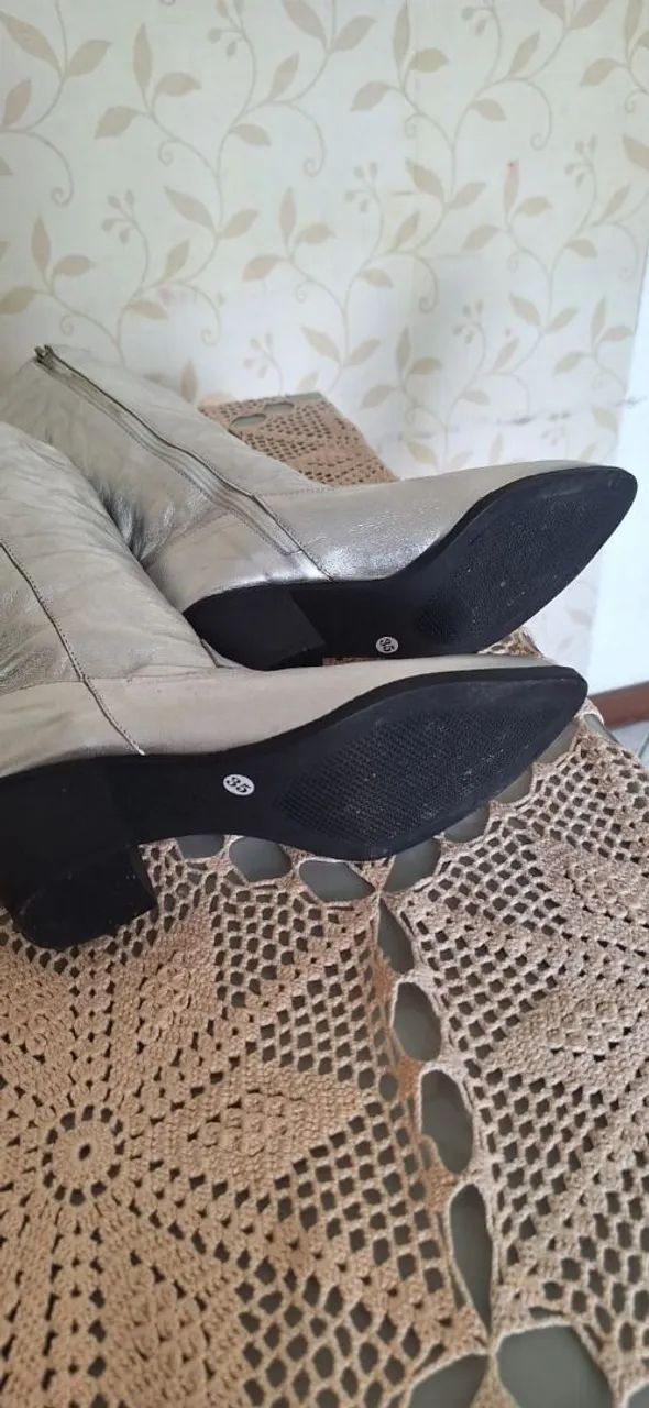 Bota de couro prateado  - Foto 4