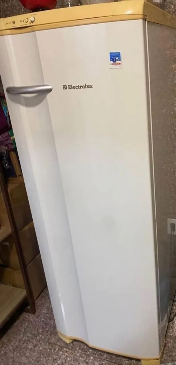 GELADEIRA ELETROLUX NOVA  - Foto 2