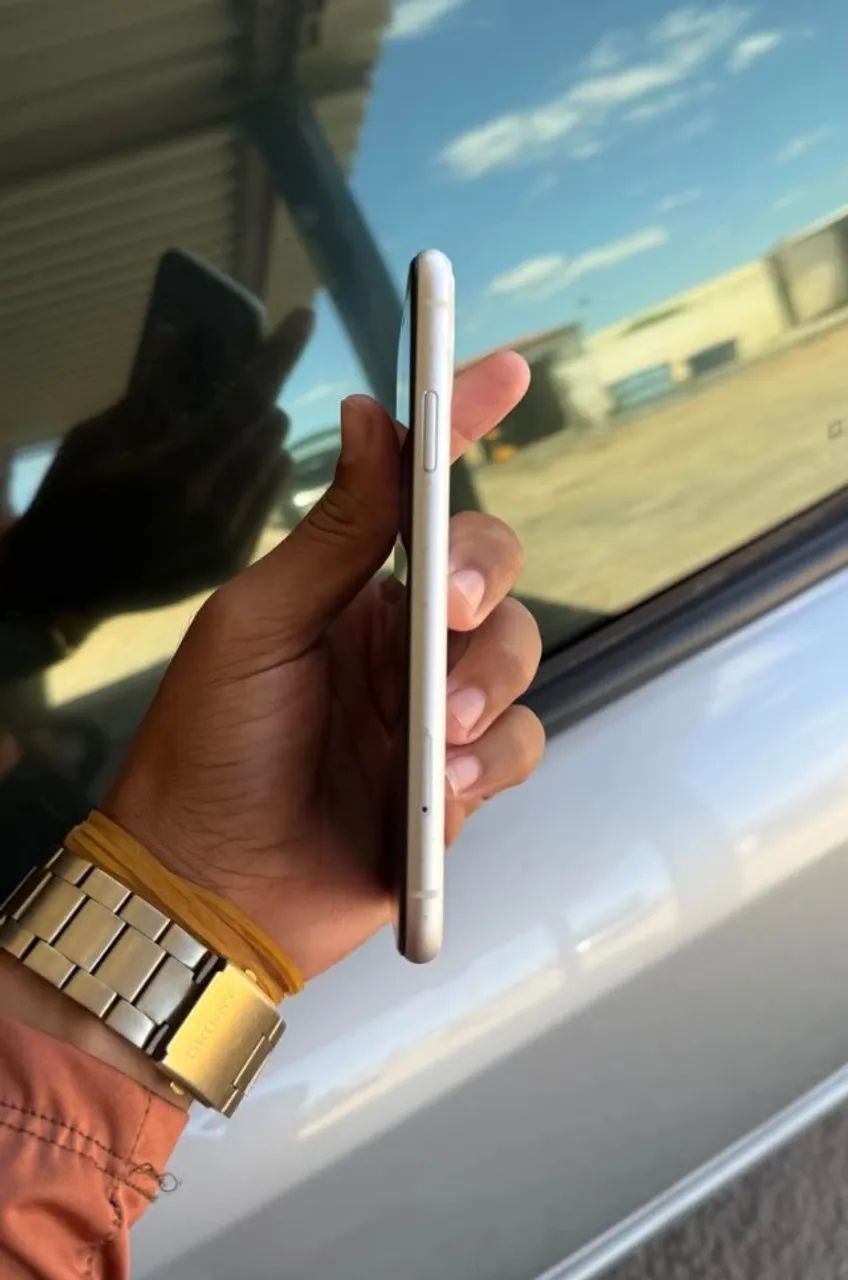 Iphone 11 excelente  - Foto 3