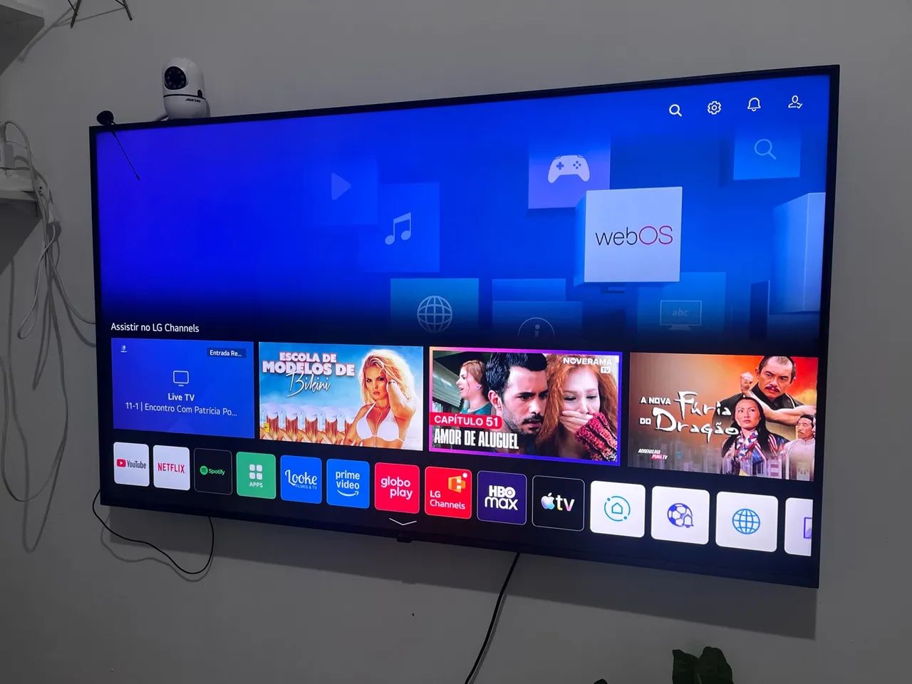 Trovo tv 55 polegadas smart em iPhone 15pro