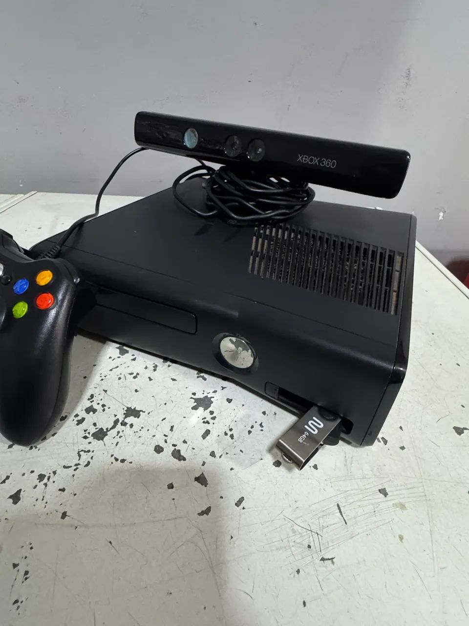 XBOX 360 SLIM FUNCIONANDO PERFEITAMENTE(ENVIO OLX PAY) - Foto 2
