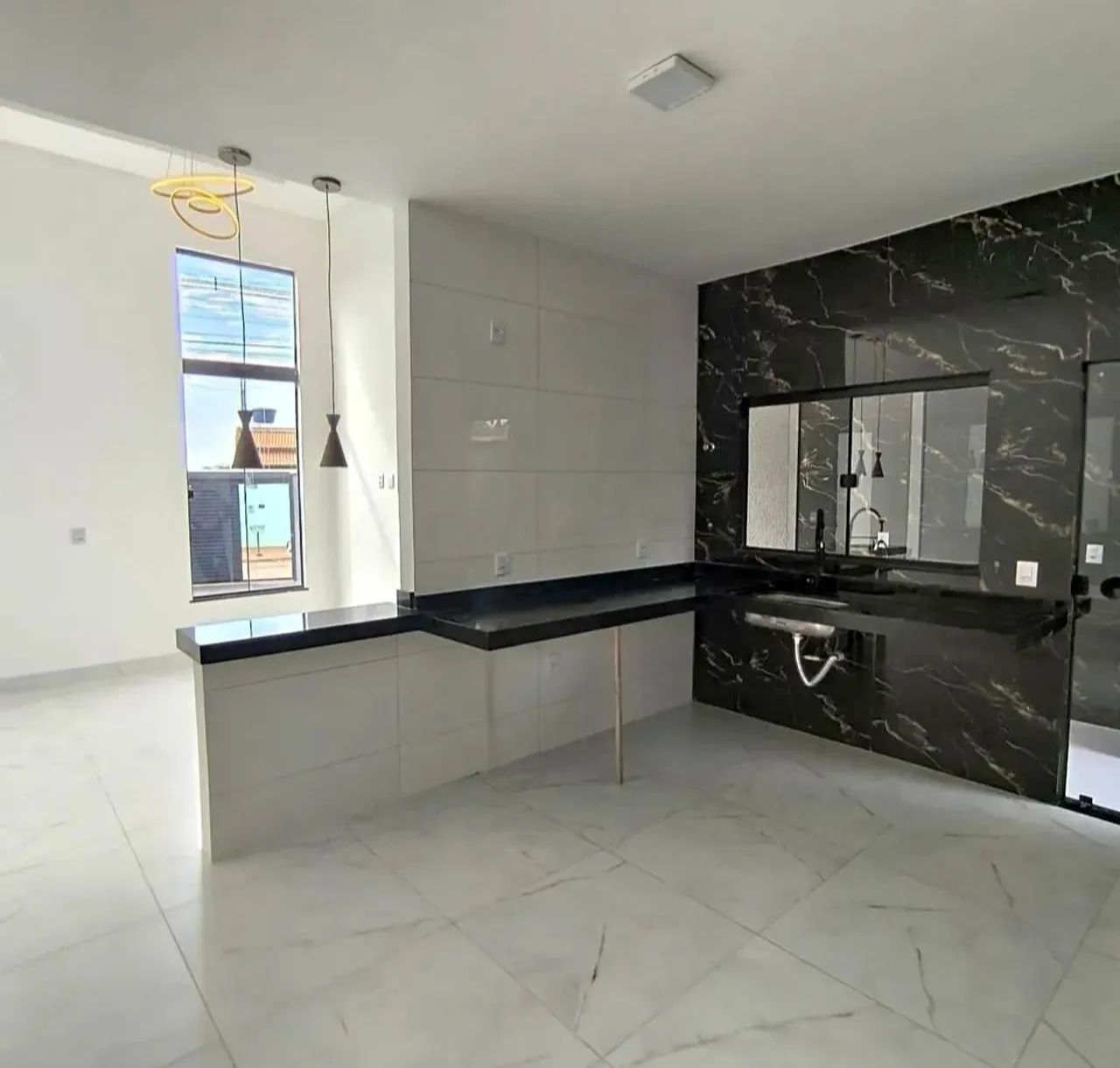 Casa a Venda - Entrada de 8mil e parcelas a negociar  - Foto 2