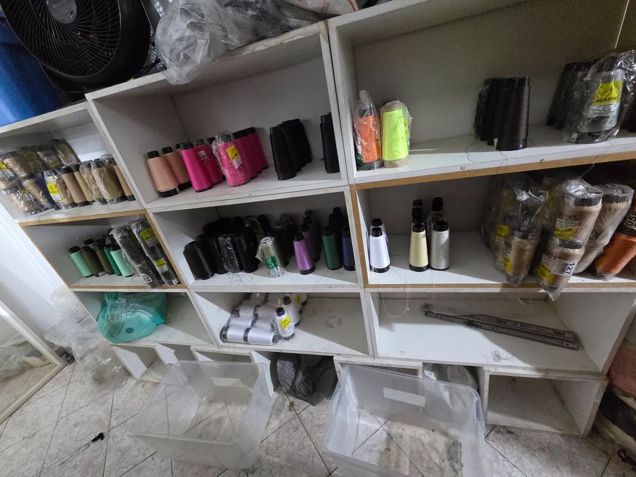 Estoque de fio costura overlock varias cores - Foto 2