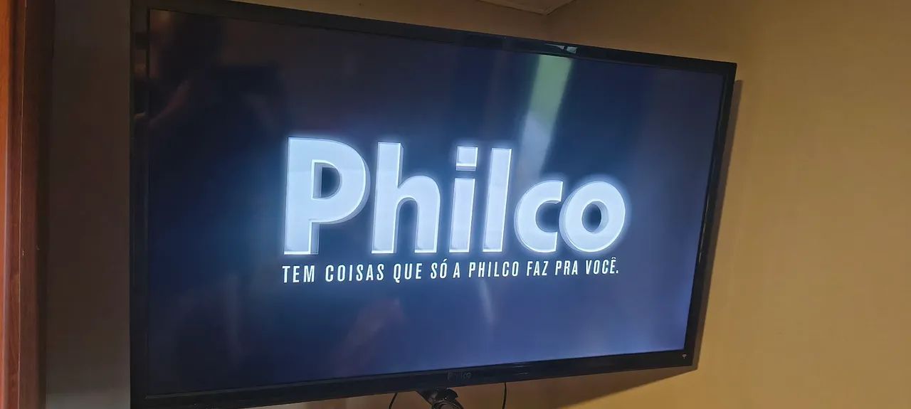TV Philco 42" (Não é Smart) - Foto 2