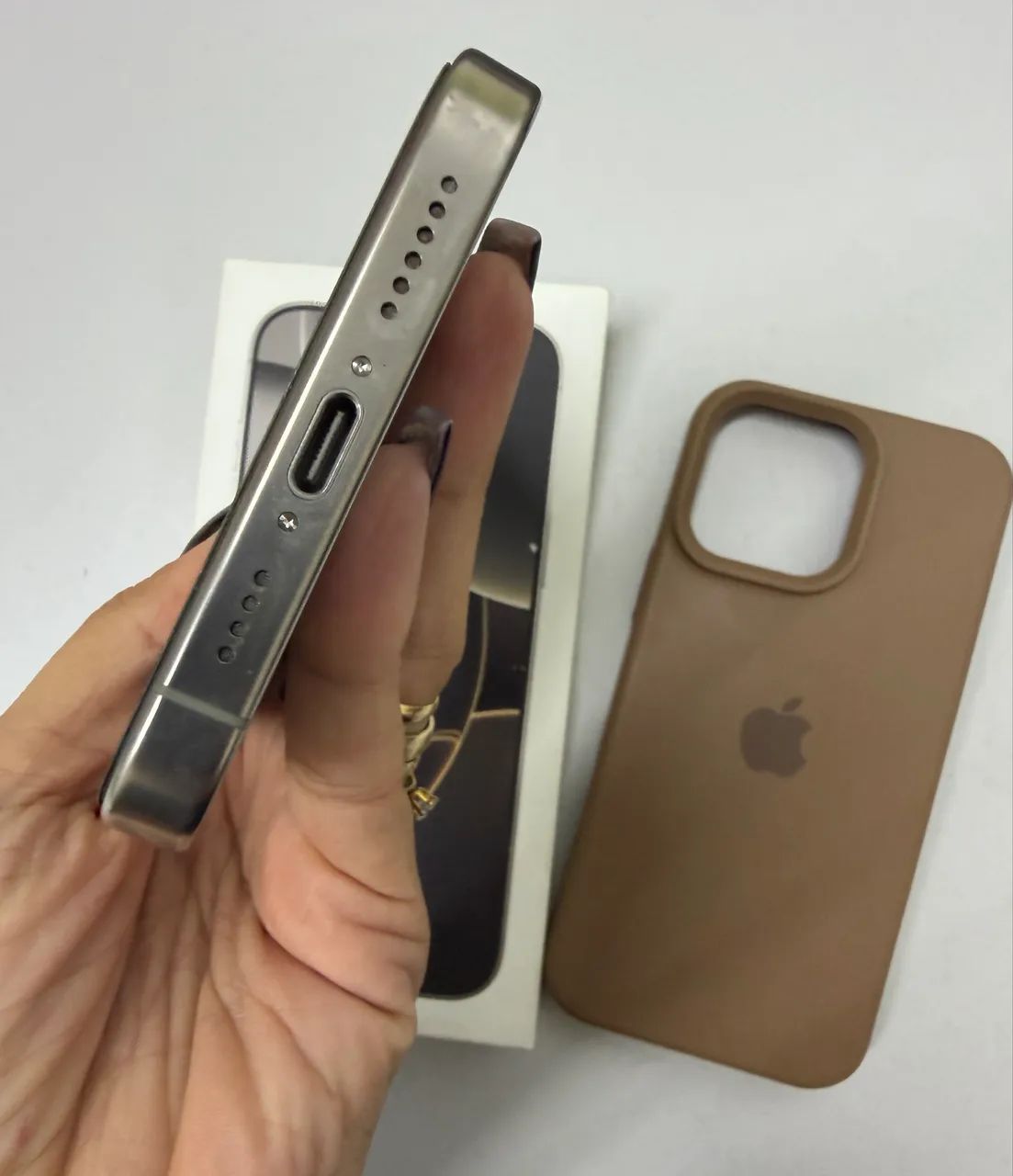 iPhone 16 Pro Max 256gb - Impecável  - Foto 2