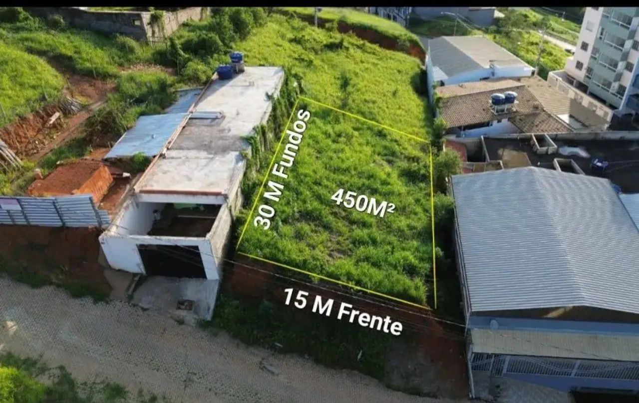 Vende-se Lote no bairro Paraíso.