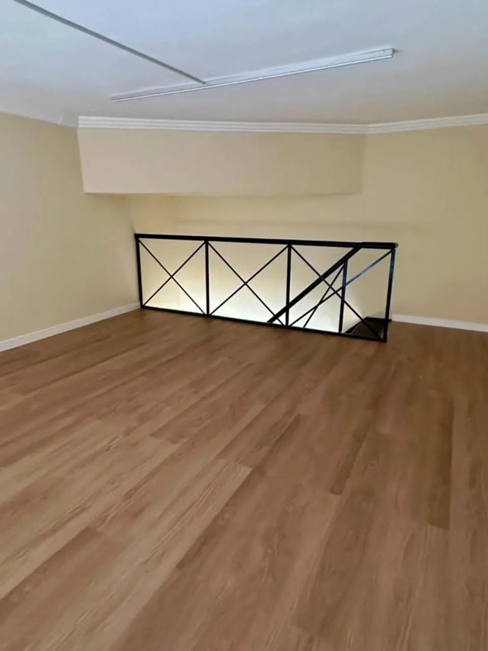 Sala Comercial 37m² c/ Mezanino no Centro Comercial Le Bon Marche  - Foto 3