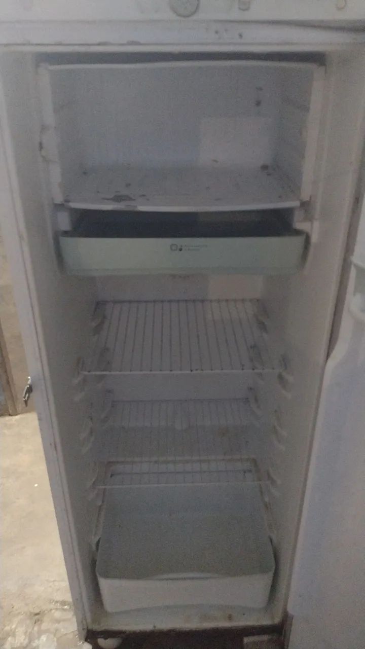 Vendo Geladeira no precinho  - Foto 4