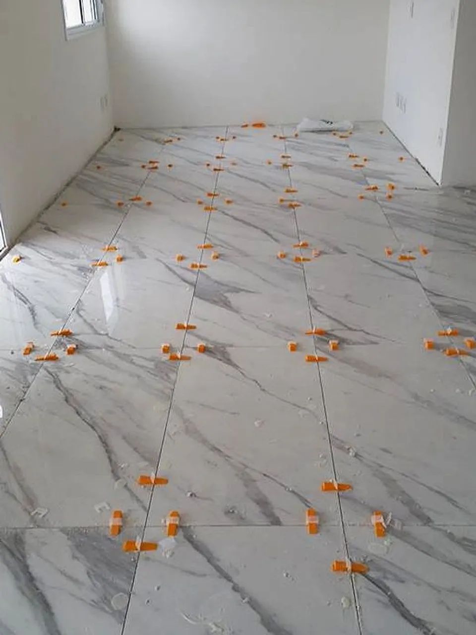 Pedreiro azulejista 