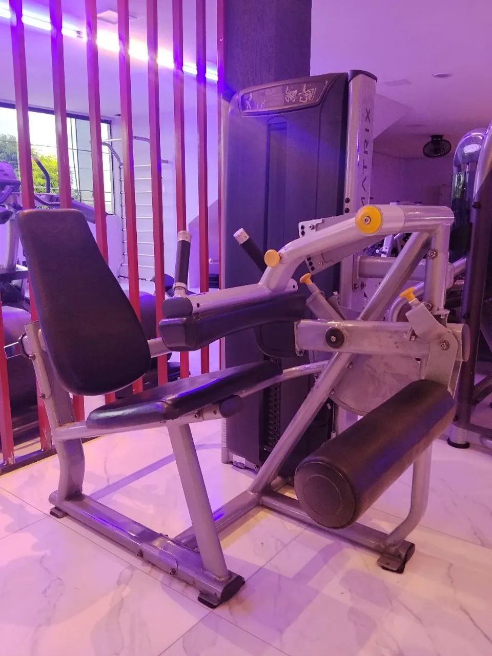 Equipamentos de academia 