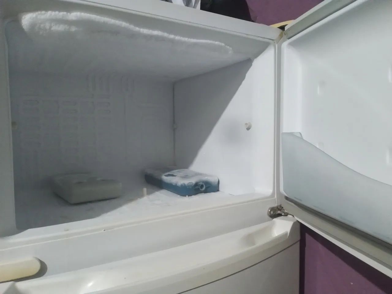 Geladeira cônsul biplex funcionando bem99 - Foto 6