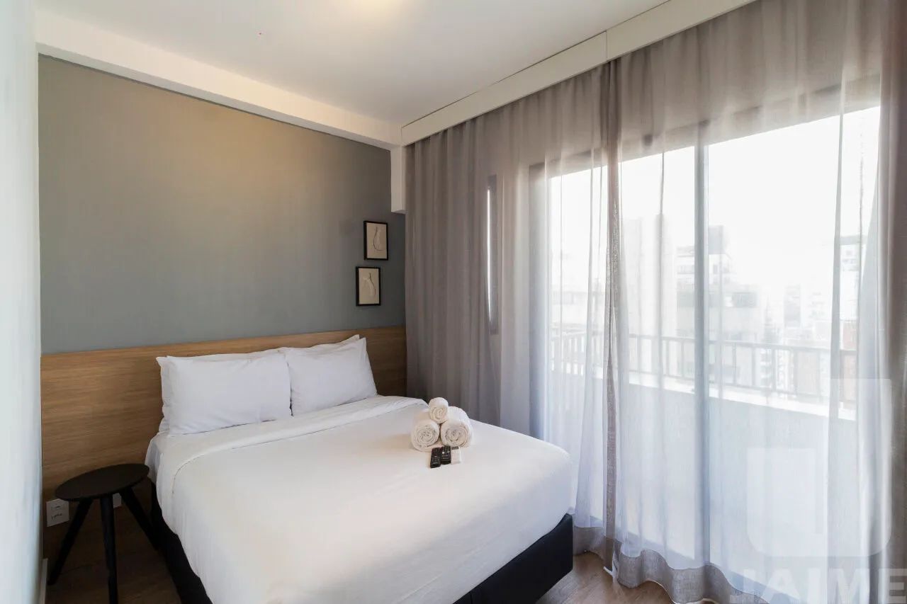 EXCELENTE STUDIO PARA MORAR NA RUA AUGUSTA MOBILIADO