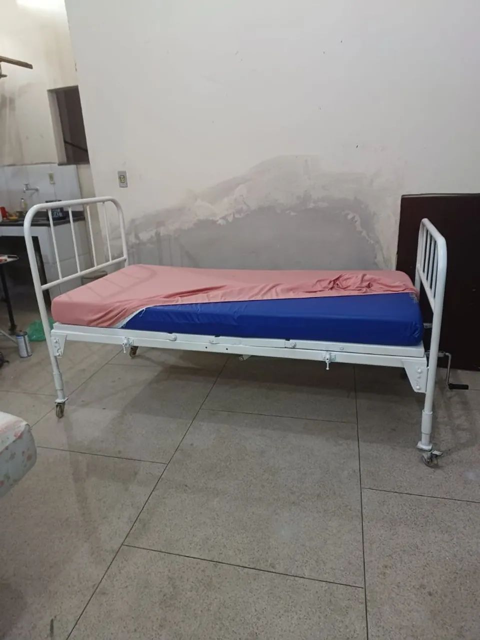 Cama hospitalar robusta - Foto 3